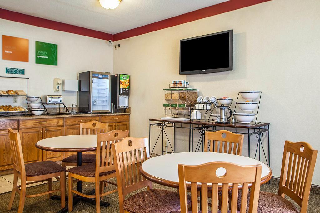 Comfort Inn Rockford Near Casino District Exteriér fotografie